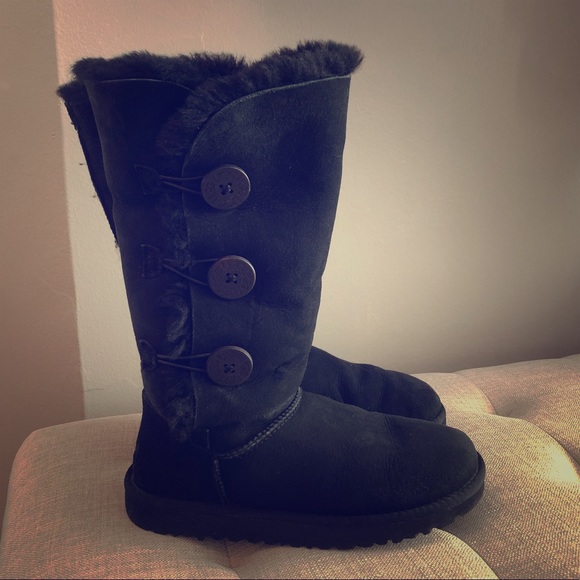 UGG Shoes - UGG Three button Boot